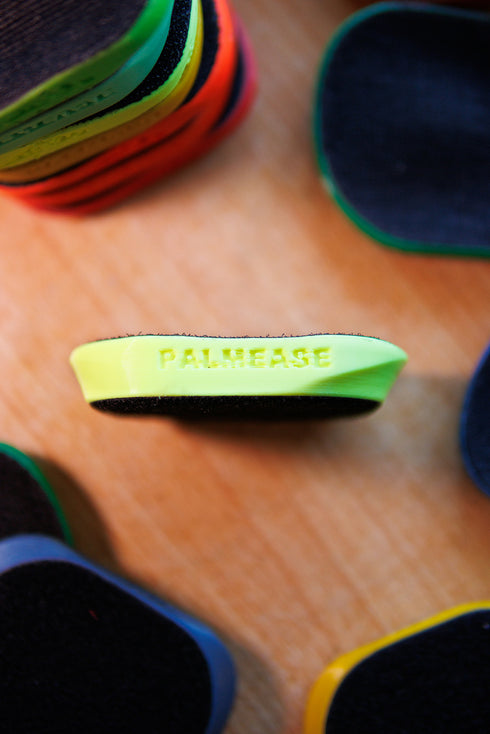 Palmease - Puck risers